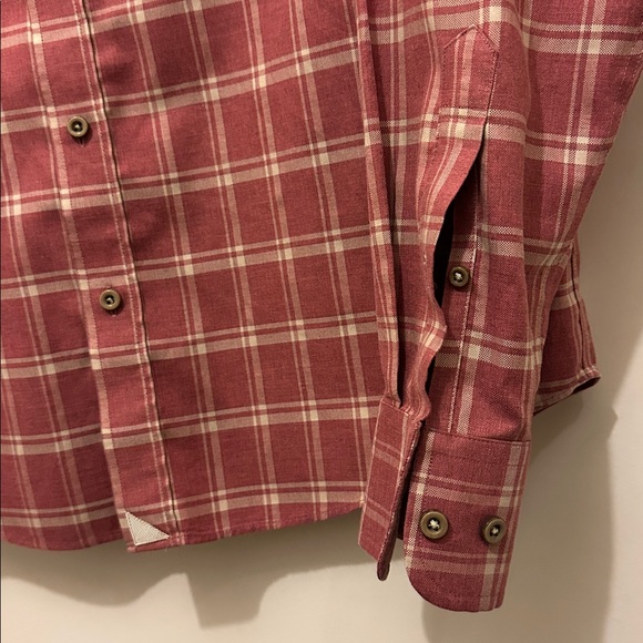 UNTUCKit (M) - Picture 7 of 15